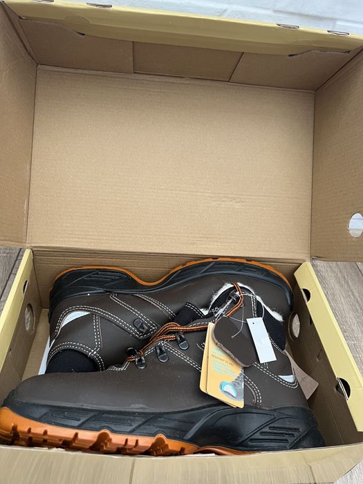 Новая Зимня спецобувь (Talan)