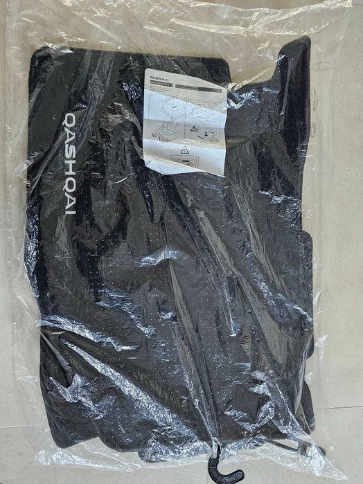 Оригинални мокетни стелки Nissan Qashqai J11