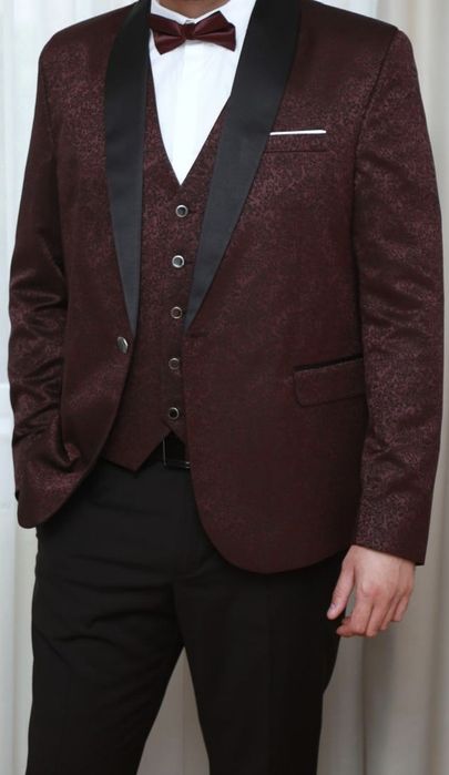 Costum mire Valemar visiniu/negru măr.54 – ca nou, husă