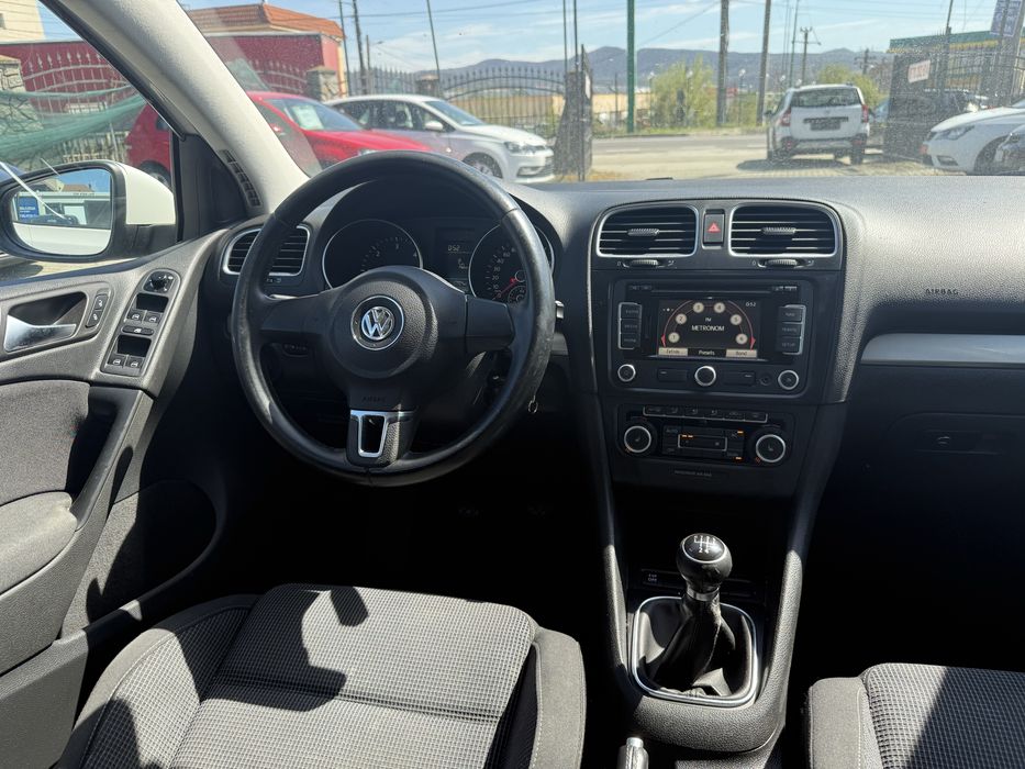 VOLKSWAGEN Golf 2010 — imagine 5