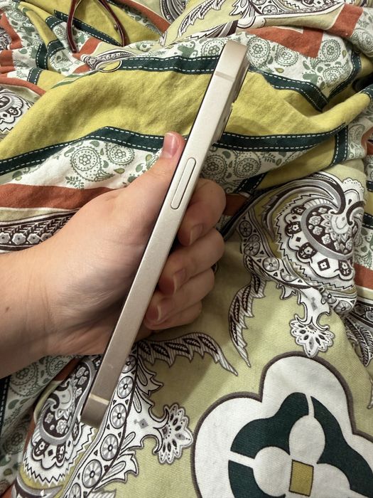 iPhone 13 128гб в хорошем состоянии
