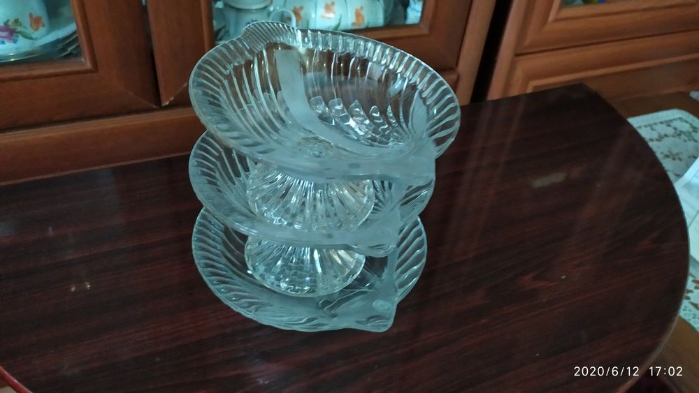 Дева с младенцем и ангелочки.