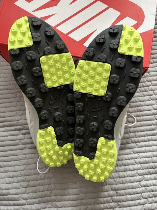 Nike кроссовки.