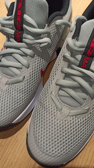 Маратонки AIR MAX нови 43N