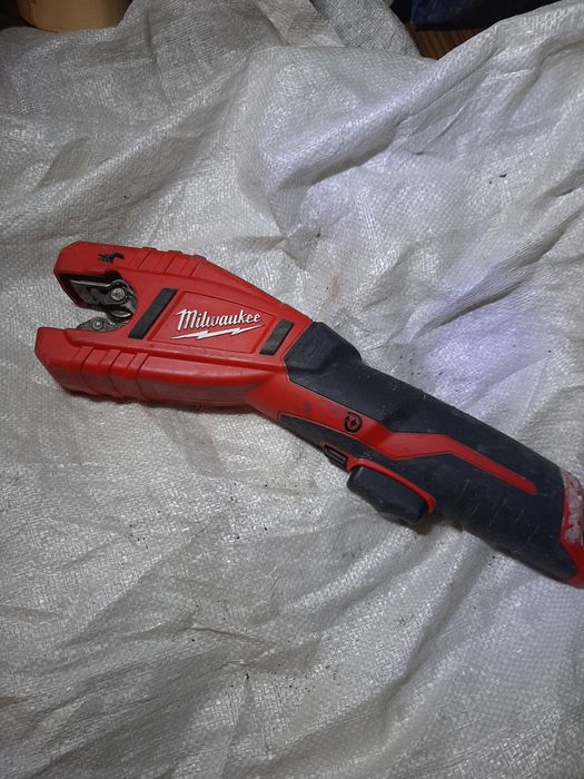 Milwaukee tăietor țeavă 2024 ca nou