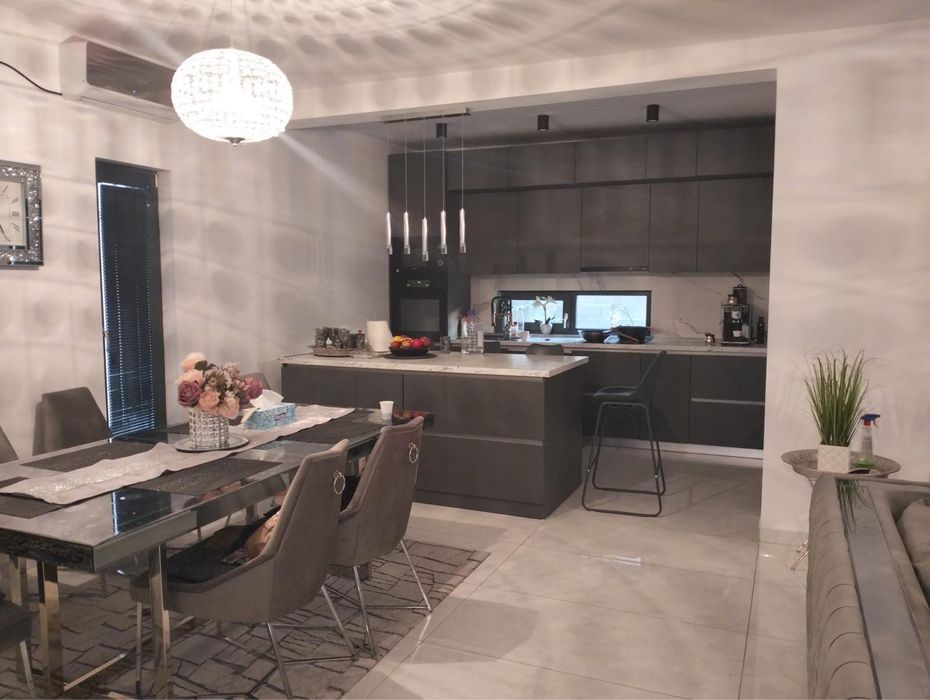 Duplex despartit prin garaj Dumbravita Lidl