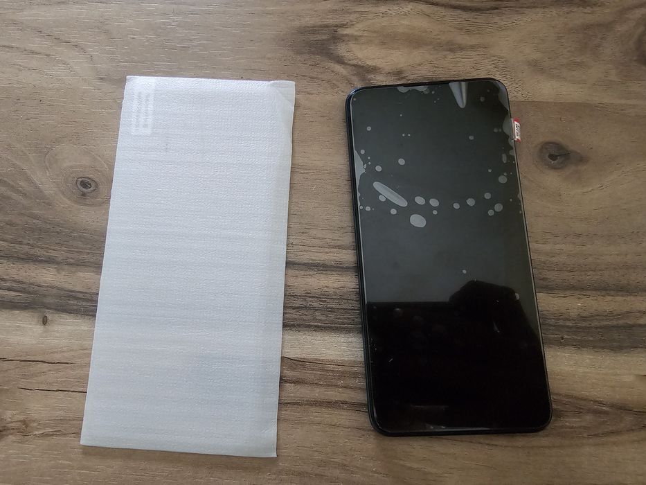 **Huawei P30 Lite – отлично състояние + протектор