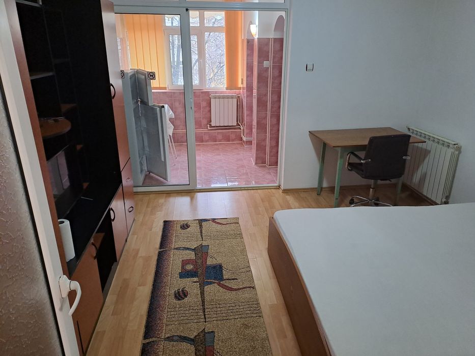 Inchiriez garsoniera