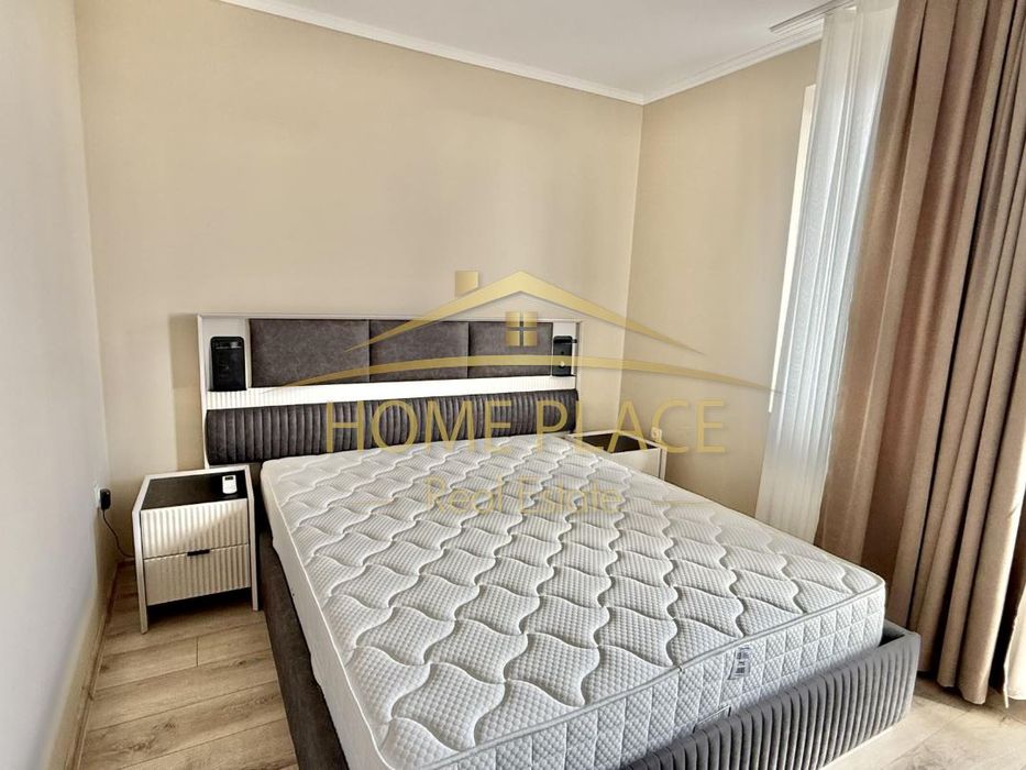 Тристаен етаж от къща в кв.Виница