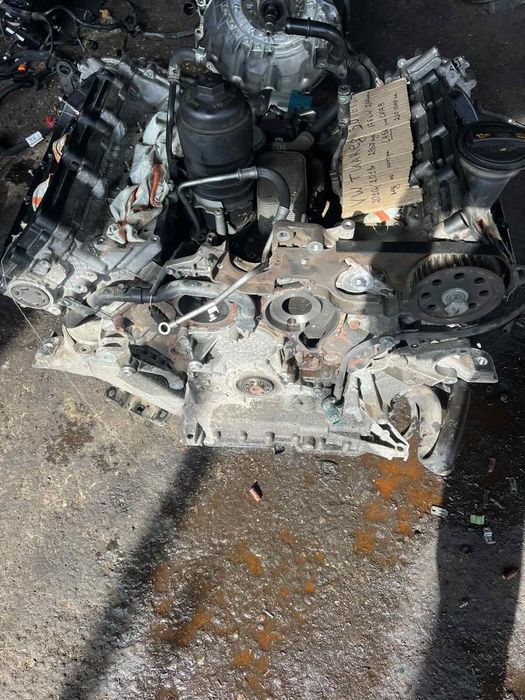 Двигател VW Touareg 3.0 V6. TDI 10/18г 2967 куб 176kW 240hp код CASA