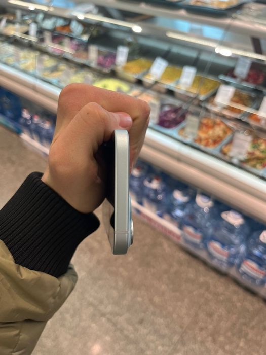 Iphone 15, 128 гб, 88 %