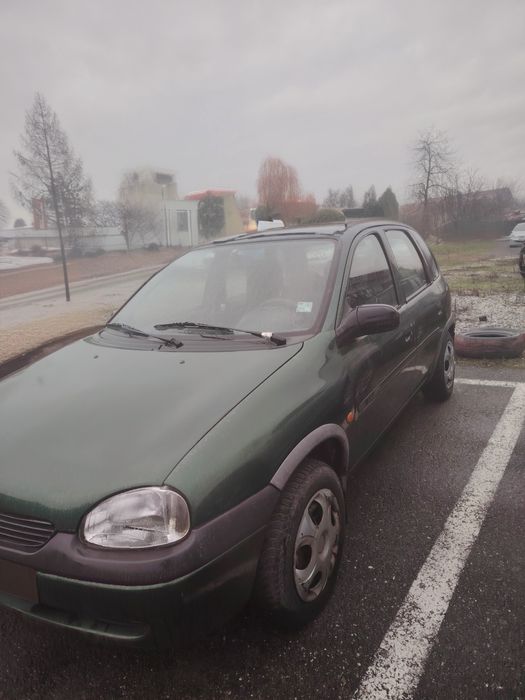 Vând Opel CORSA 16v 1.2 an 1999