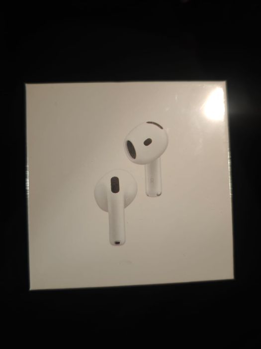 Продается AirPods 4,