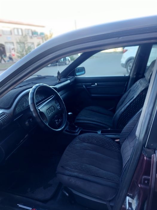 Продам  Audi 100