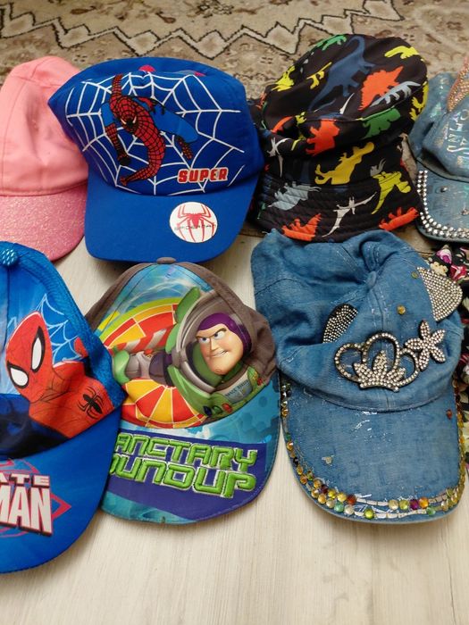 Продам детские кепки для девочек и мальчиков