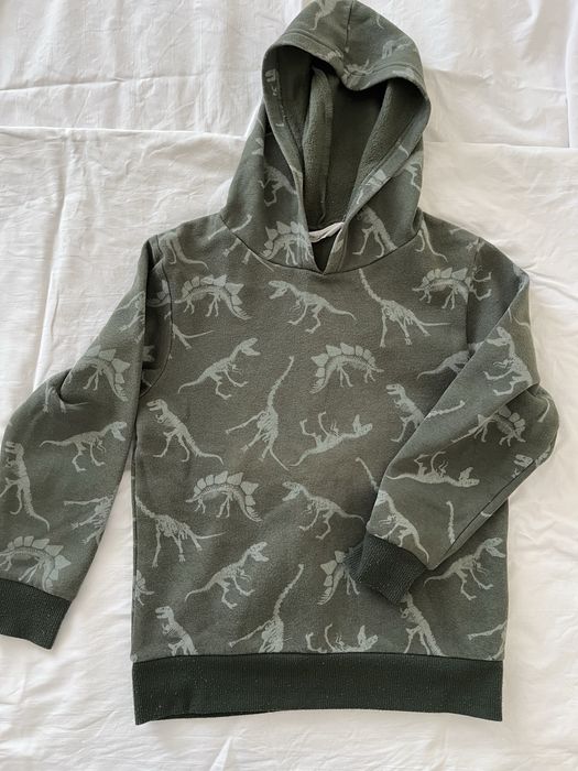 Лот от 5 броя сутчъри за момче 4-5 г за общо 9 евро