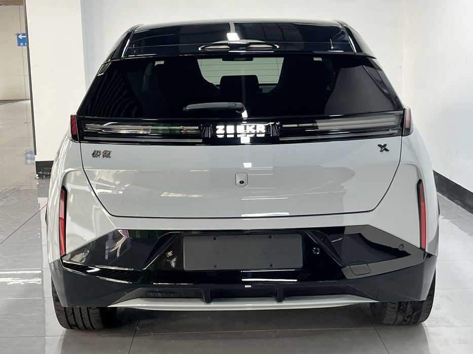 Zeekr X 2024 — 5