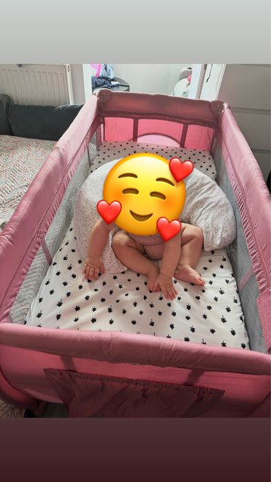 Patut bebelusi pliant roz impecabil