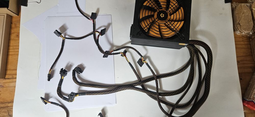 nJoy Woden 650W 80+ Gold – PWPS-065A04W-BU01B