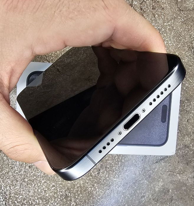 iPhone 15 Pro Max 256 Gb karobka