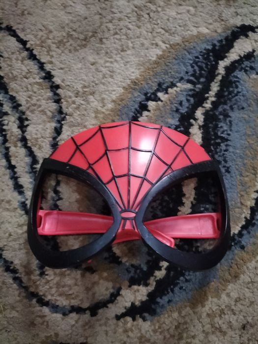 Продам новогодний маски.