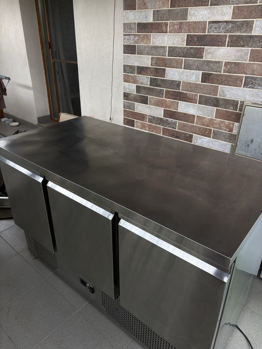 Masa rece inox cu 3 usi Canmac THS903
