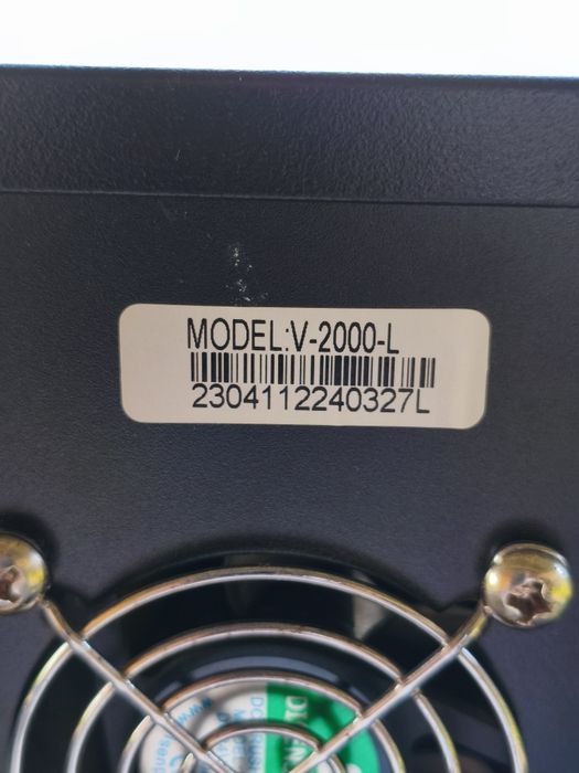 Ups SVC V-2000-L со стабилизатором.