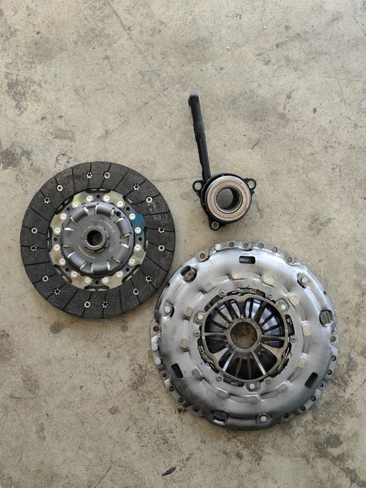 Съединител A3 2.0TDI на 200км.