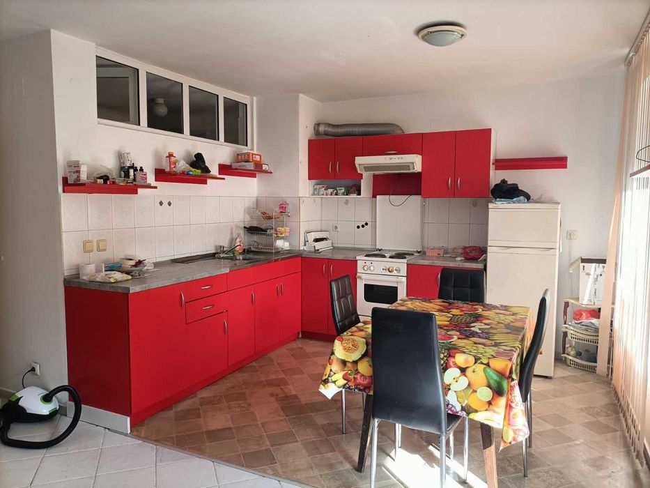 Дава се под наем Тристаен апартамент в Варна, Лятно кино Тракия - 17 кв.м за 255 € - Снимка #7