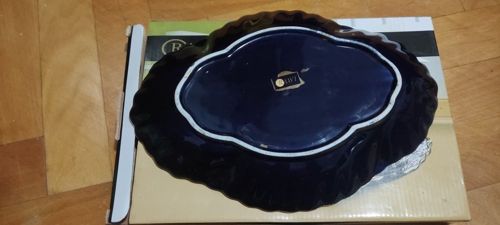 Vând un platou de 11 inch de la firma Rawi.