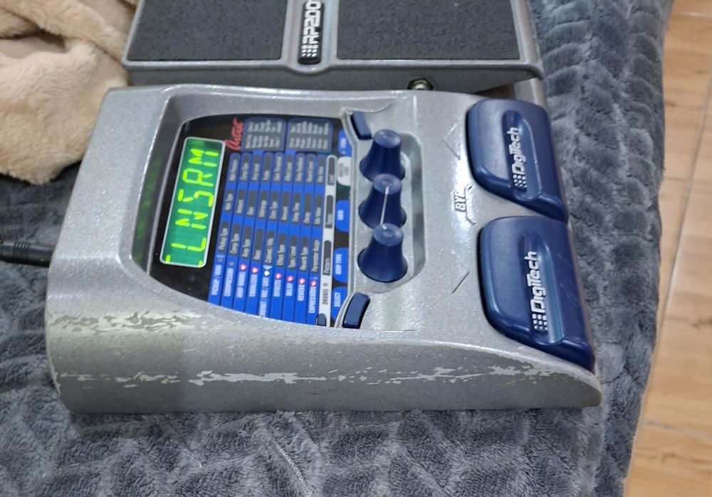 DIGITECH  rp 200 artist