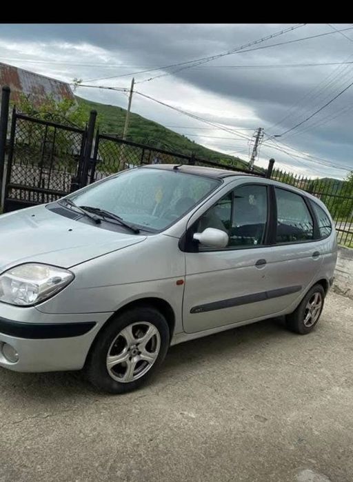 Vând Renault Scenic