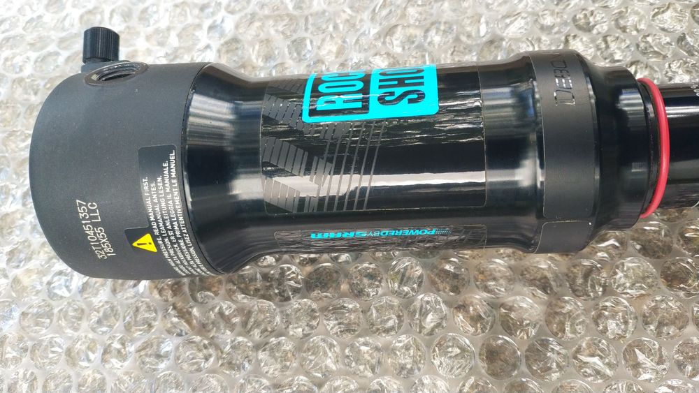 RockShox Deluxe 185x55 Trunnion
Deluxe Select DebonAir 185x55 Trunnion