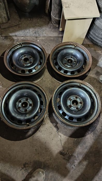 Диски Ауди на 16