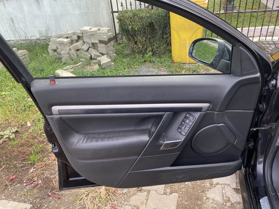 Piese Opel Vectra C OPC 1.9 cdti 120 cp an 2009.xenon bara fata motor