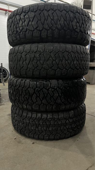Продам Шины MAXXIS