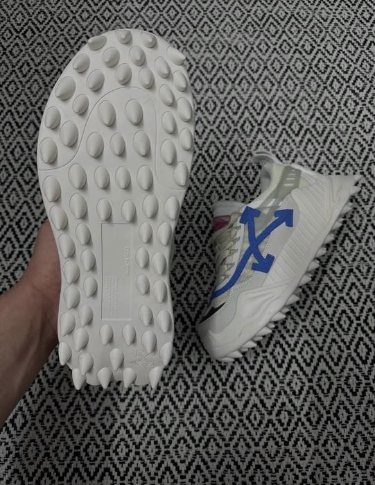 adidasi Off White Odsy 1000
