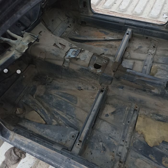 Кузов на Мерс 124