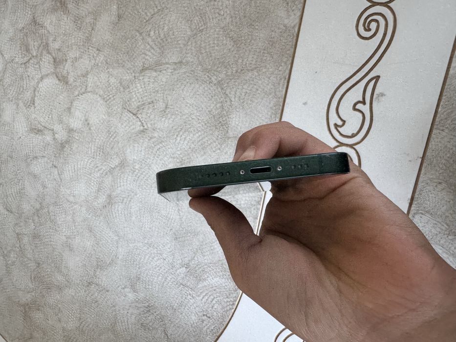 iphone 13 в хорошом состояний