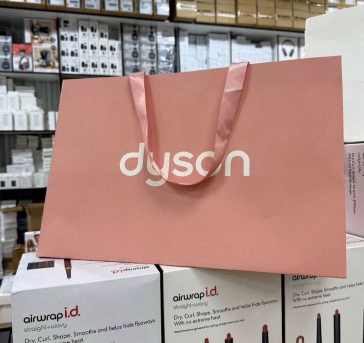 Новые подарочные пакеты Dyson