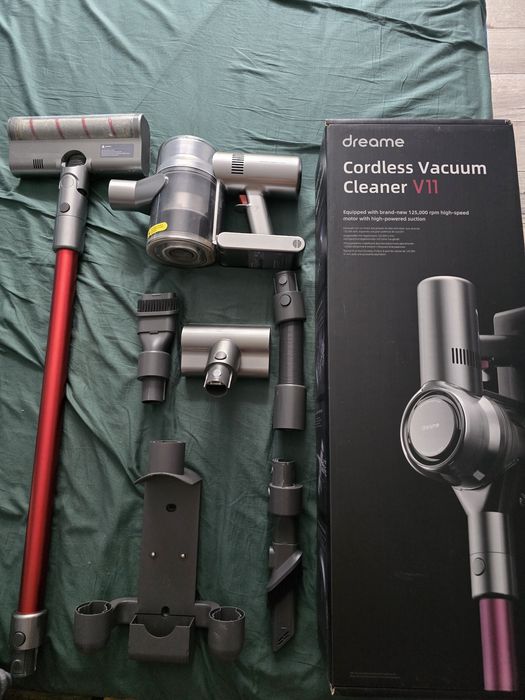 Вертикальный пылесос Dreame
