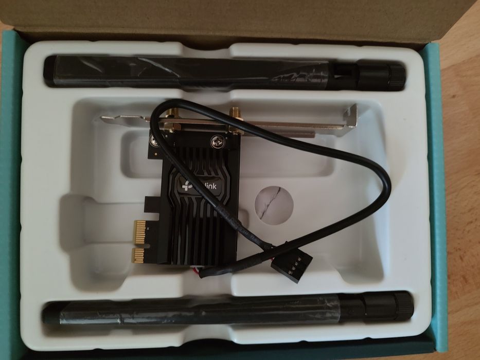 Placă de rețea Archer TX55E 6G schimb cu sursă de tensiune variabilă