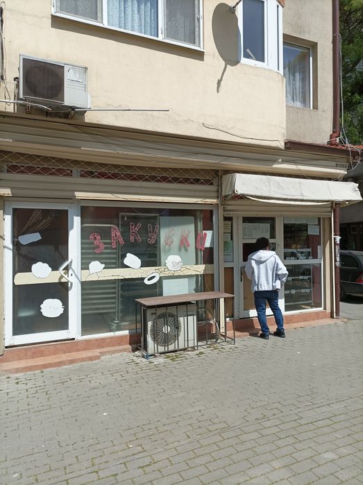 Дава се под наем Заведение в Варна, Зимно кино Тракия - 30 кв.м за 598.23 € - Снимка #1