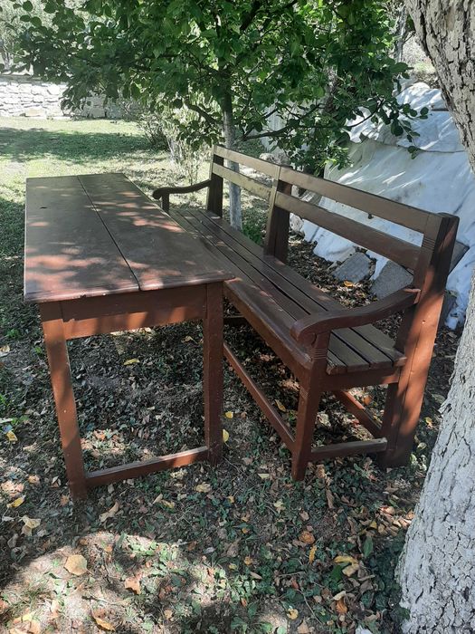 Дървена Маса с пейка