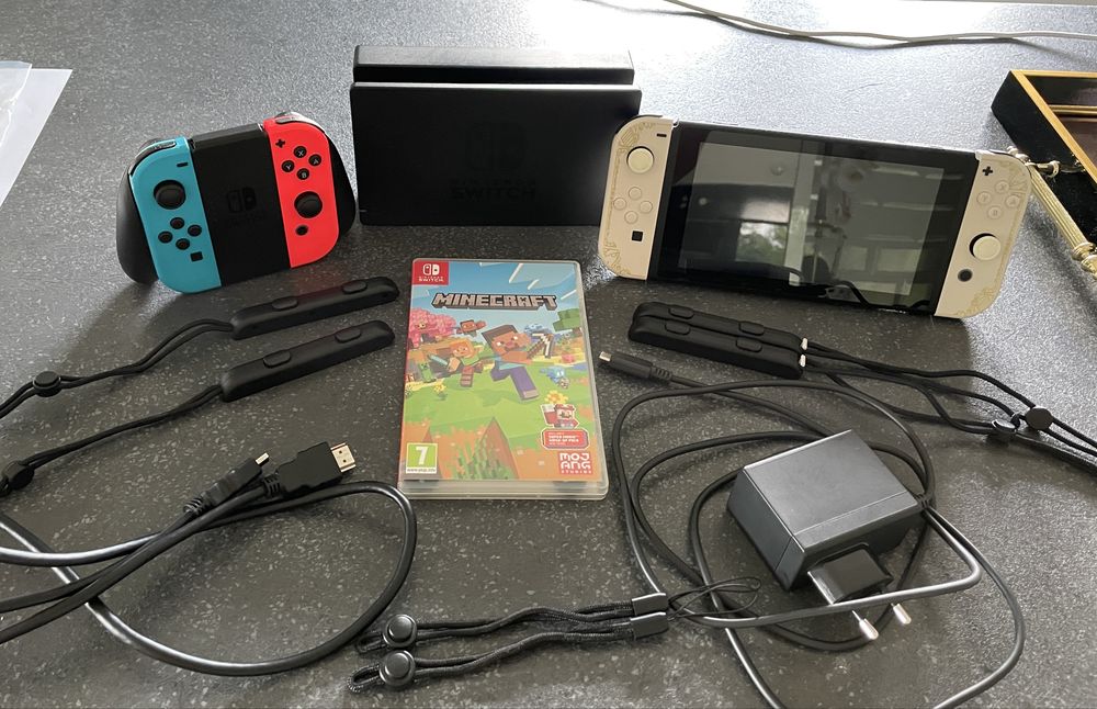 Nintendo Switch V2 + Minecraft + Accesorii Complete