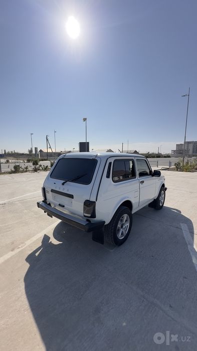 Niva 4x4 sotiladi