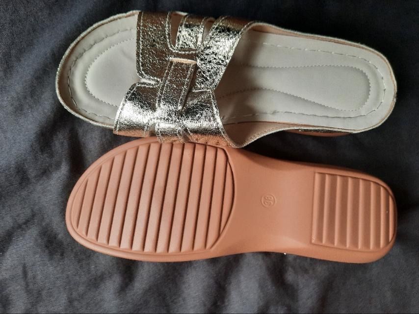 Ортопедични сандали и чехли