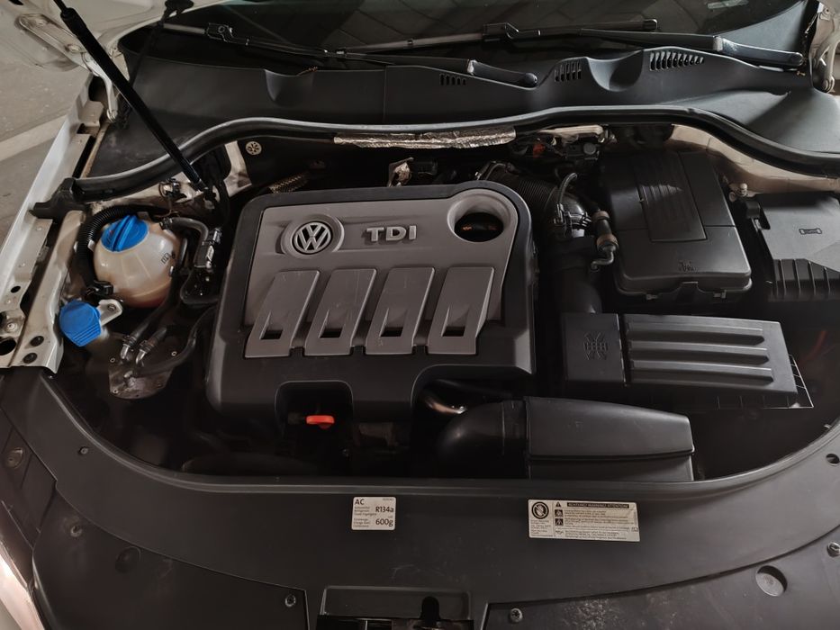 VOLKSWAGEN Passat 2011 — imagine 2