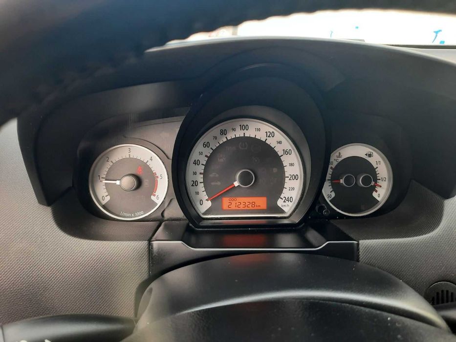 Лек автомобил KIA CEED 1.6CDRI 2007г.