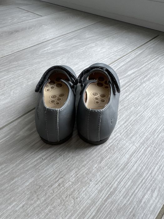 Обувки балеринки за момиче Chicco 23 номер